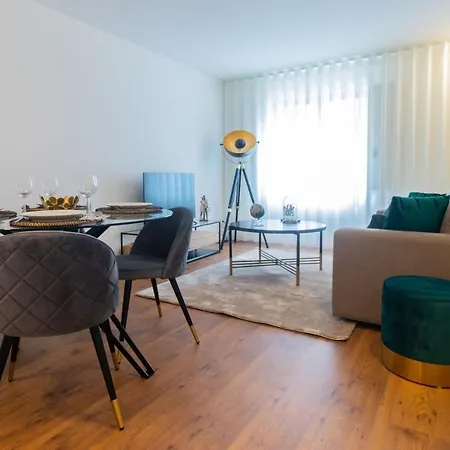 Appartement Stunning W/ Free Parking By Lovelystay *