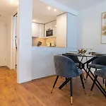 Stunning W/ Free Parking By Lovelystay Πόρτο