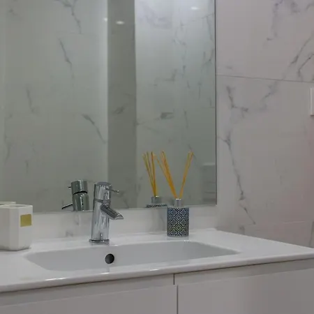 Stunning W/ Free Parking By Lovelystay Apartament