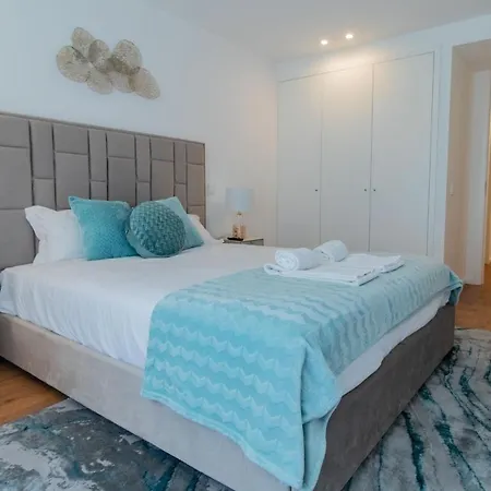 Stunning W/ Free Parking By Lovelystay Apartament