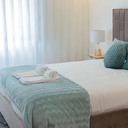 Apartament Stunning W/ Free Parking By Lovelystay